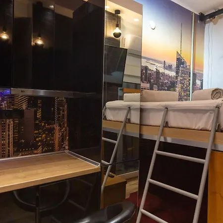 Modern Design Close To Center Appartement