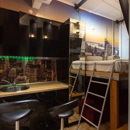 Modern Design Close To Center Διαμέρισμα *